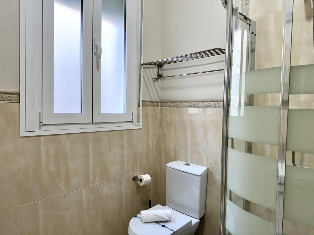 Urbe10 Pries Suite Málaga Exteriör bild